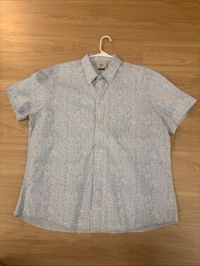 Faherty Light Blue Short-Sleeve Button-Down with Geometric Tile Print